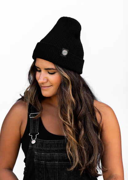 black waffle knit beanie